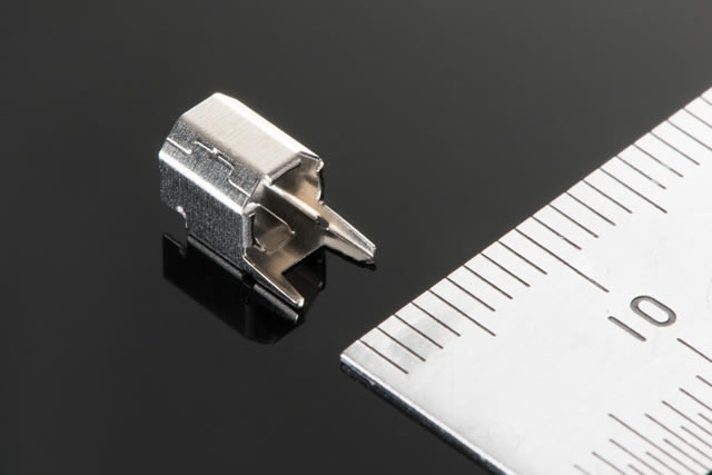 電機馬達端子與電線連接的方法